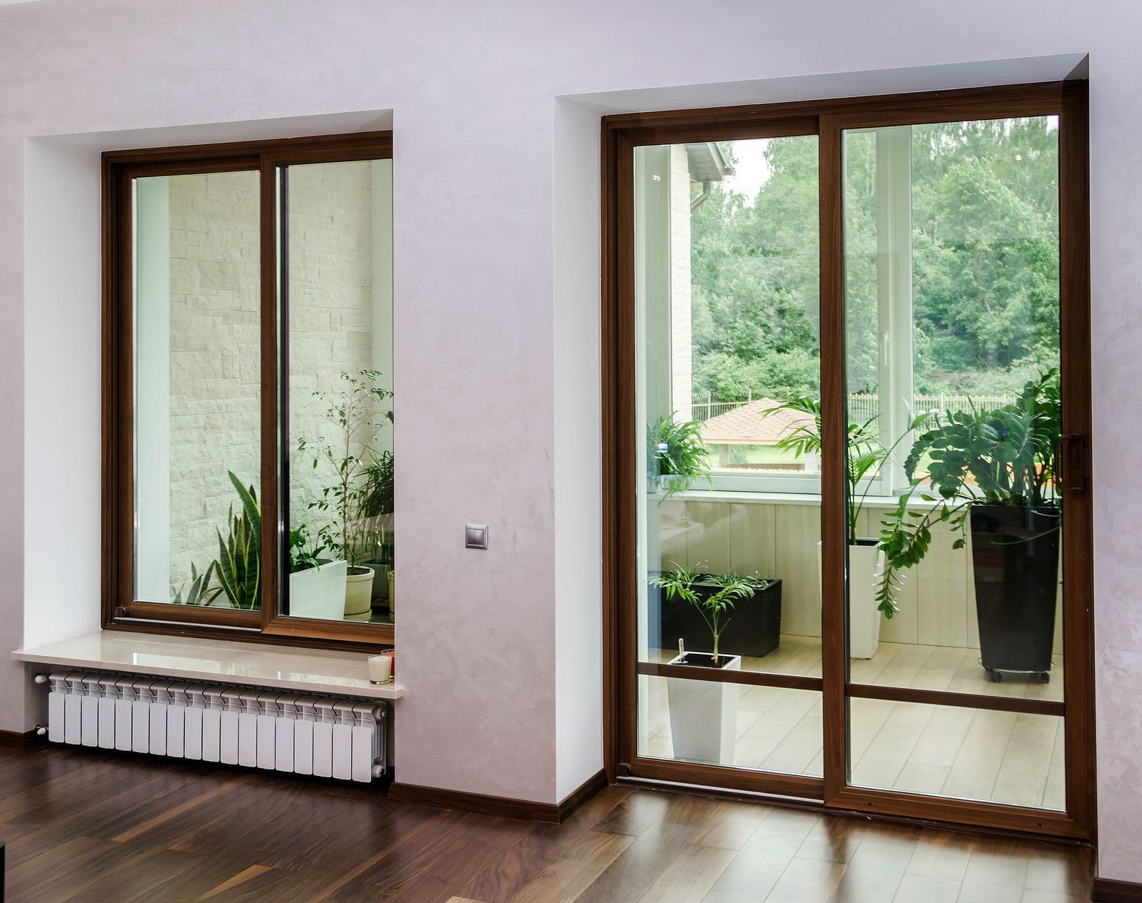 Sliding Door