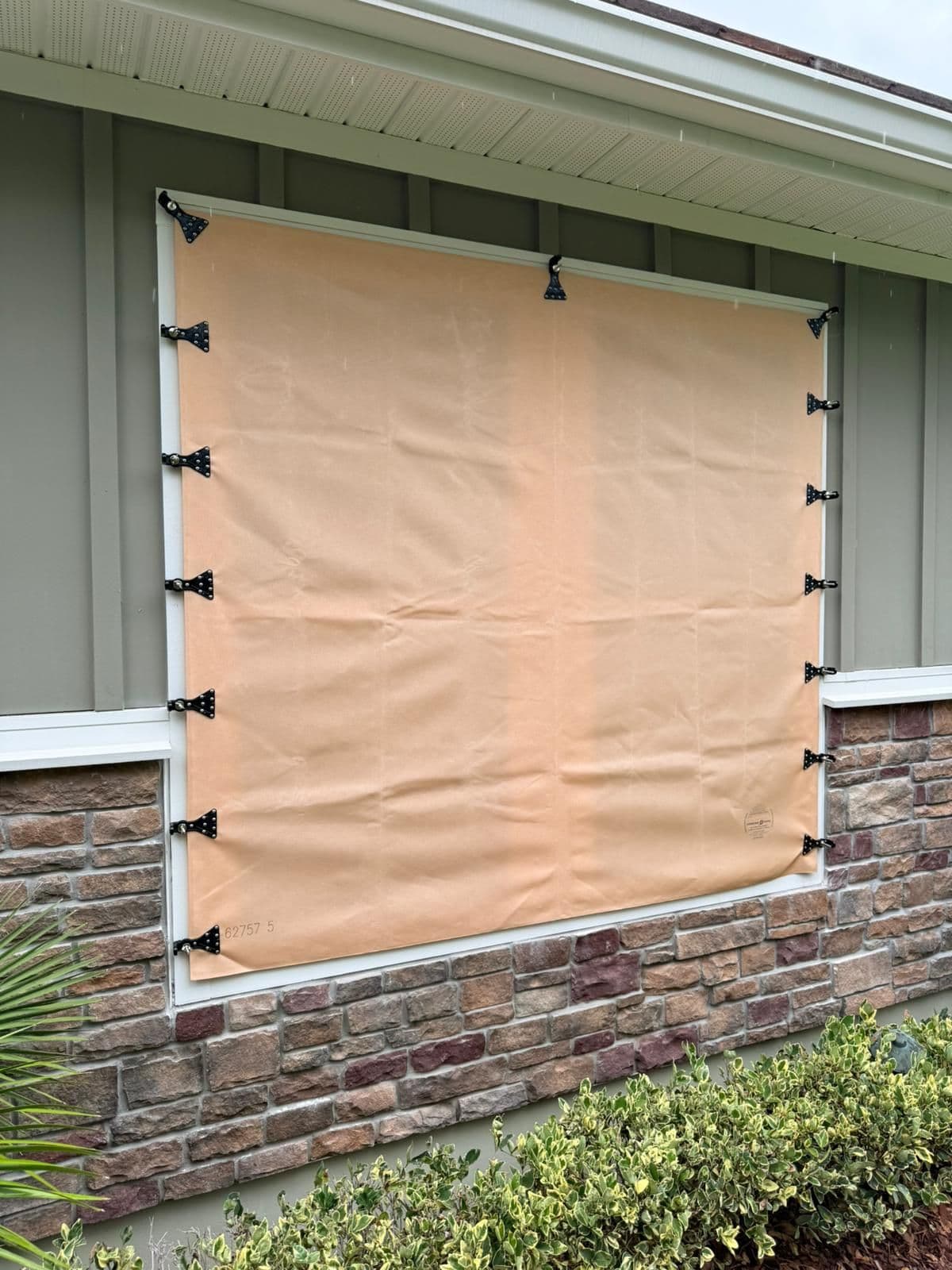 Hurricane Screen